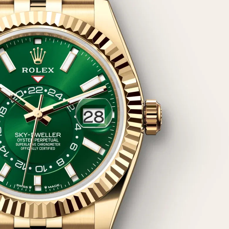 Sky-Dweller – 42 mm in 18 ct Yellow Gold | Prestige Travel Watch with Dual Time Zone & Annual Calendar
